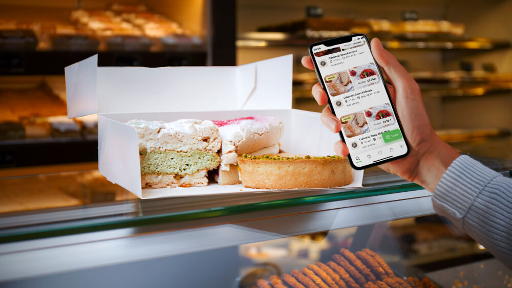 Gorzki smak nadmiaru – Cukiernia Sowa i Foodsi razem dla lepszego jutra