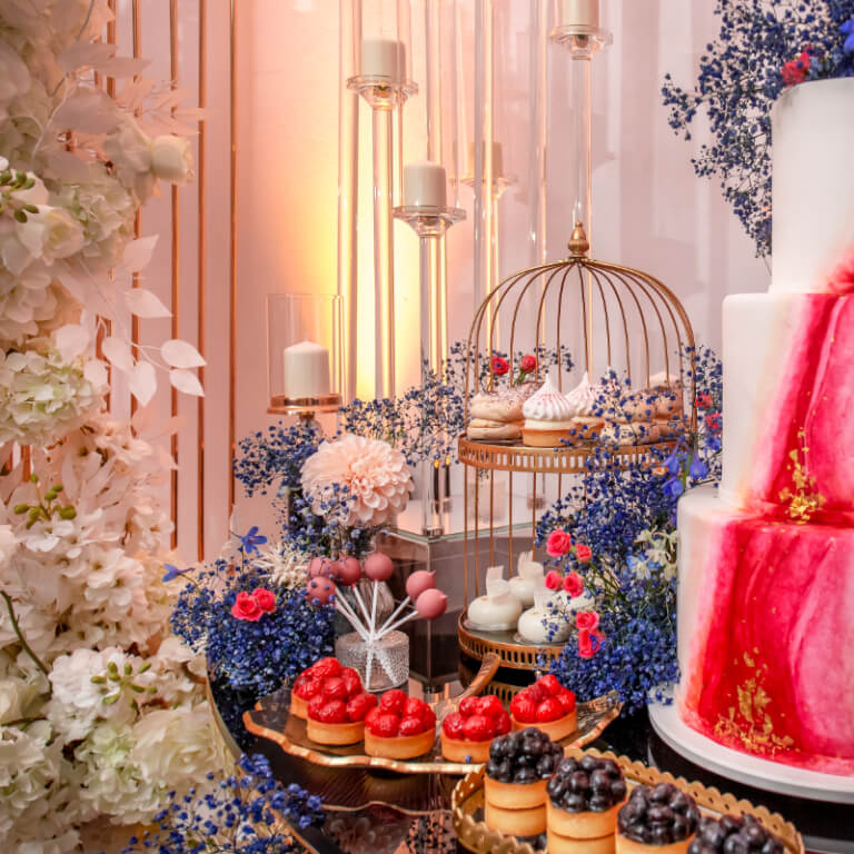 Tort Płomień Miłości - Torty weselne - Torty - Zdjęcie 1