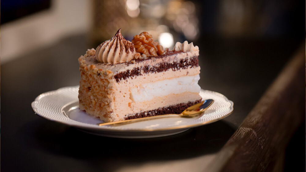 Tajemnice smaku Cukierni Sowa: jak przygotować idealny tort orzechowy