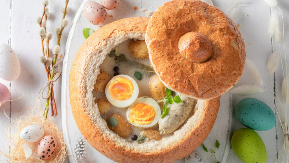 Przepisy na wielkanocne zupy: żurek, barszcz biały, zupa chrzanowa