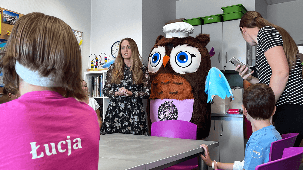 Sowa Felisia czyta małym pacjentom - Zdjęcie 1