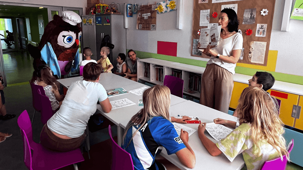 Sowa Felisia czyta małym pacjentom - Zdjęcie 3